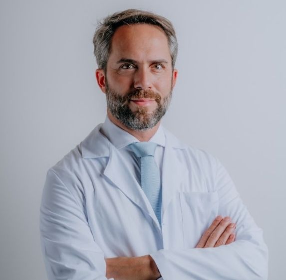 Dr. Andrés López Roldán